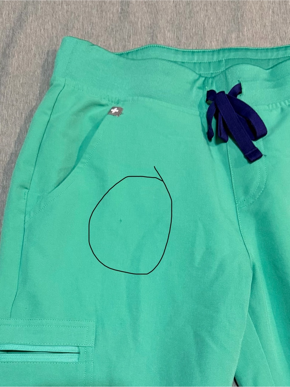 FIGS Rafaela Oversized Scrub Top & Zamora Jogger Set Small Teal Green - Picture 8 of 10